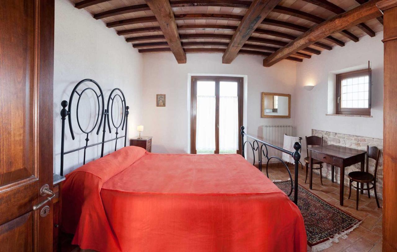 Agriturismo Il Barco Spello Room photo